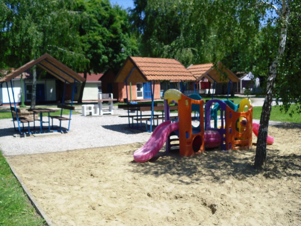 גיינסדיאס Tulipan Bungalow Camping Resort מראה חיצוני תמונה