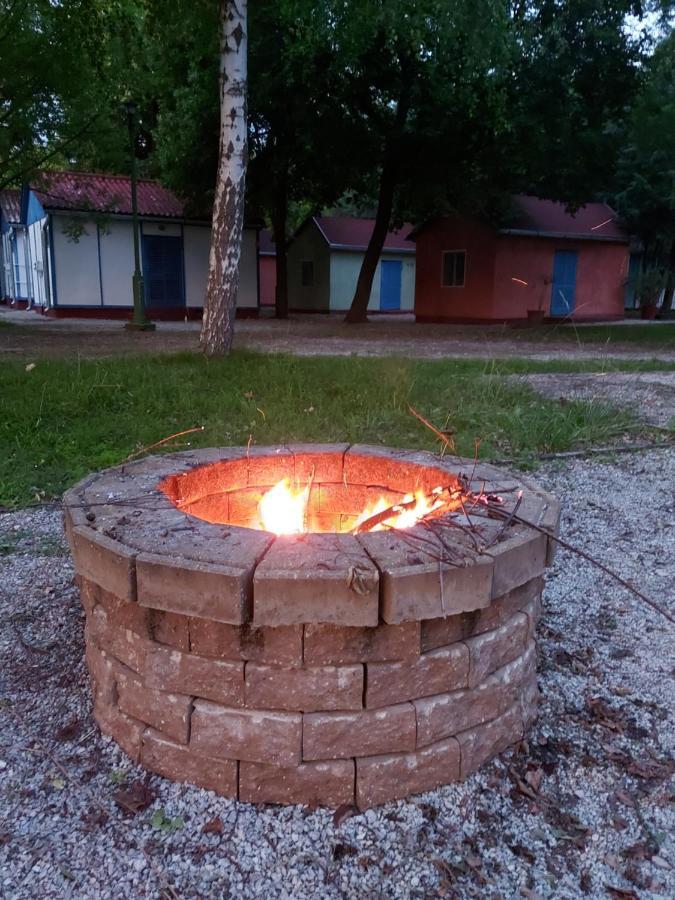 גיינסדיאס Tulipan Bungalow Camping Resort מראה חיצוני תמונה