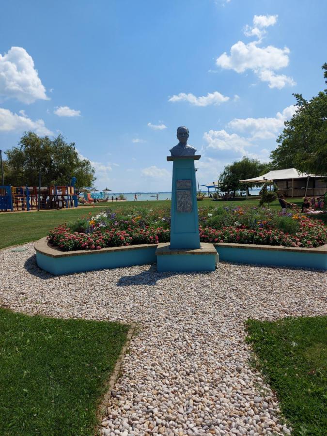 גיינסדיאס Tulipan Bungalow Camping Resort מראה חיצוני תמונה