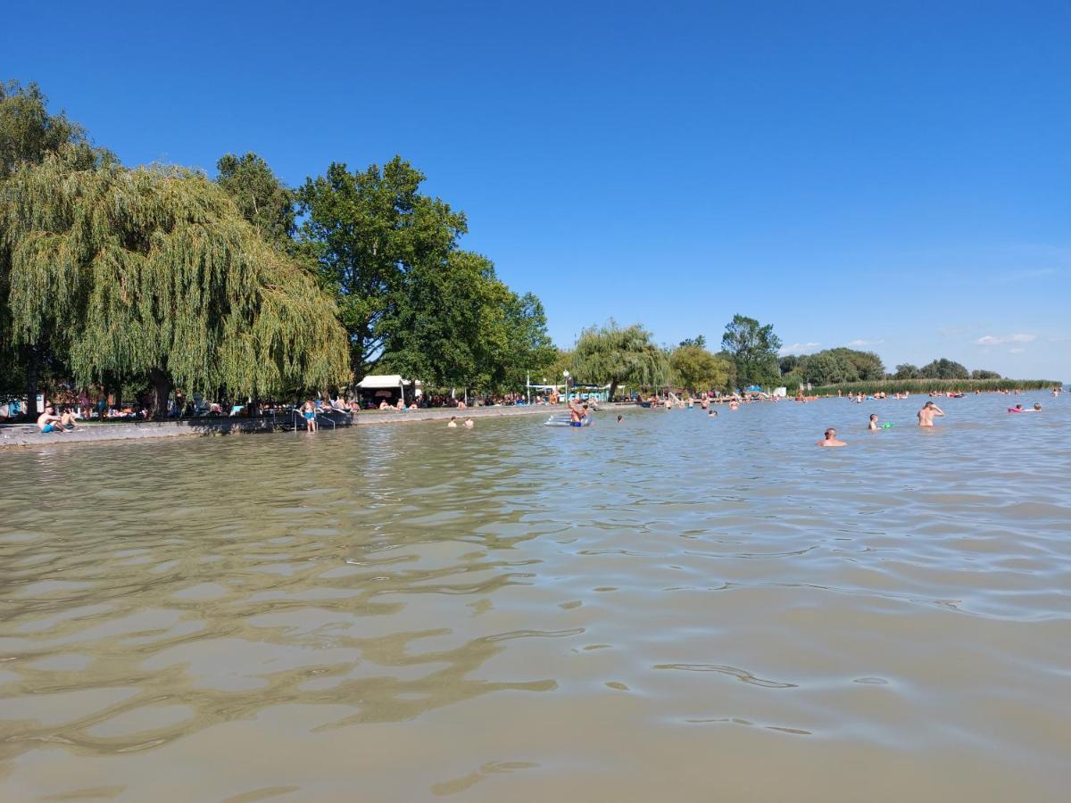 גיינסדיאס Tulipan Bungalow Camping Resort מראה חיצוני תמונה