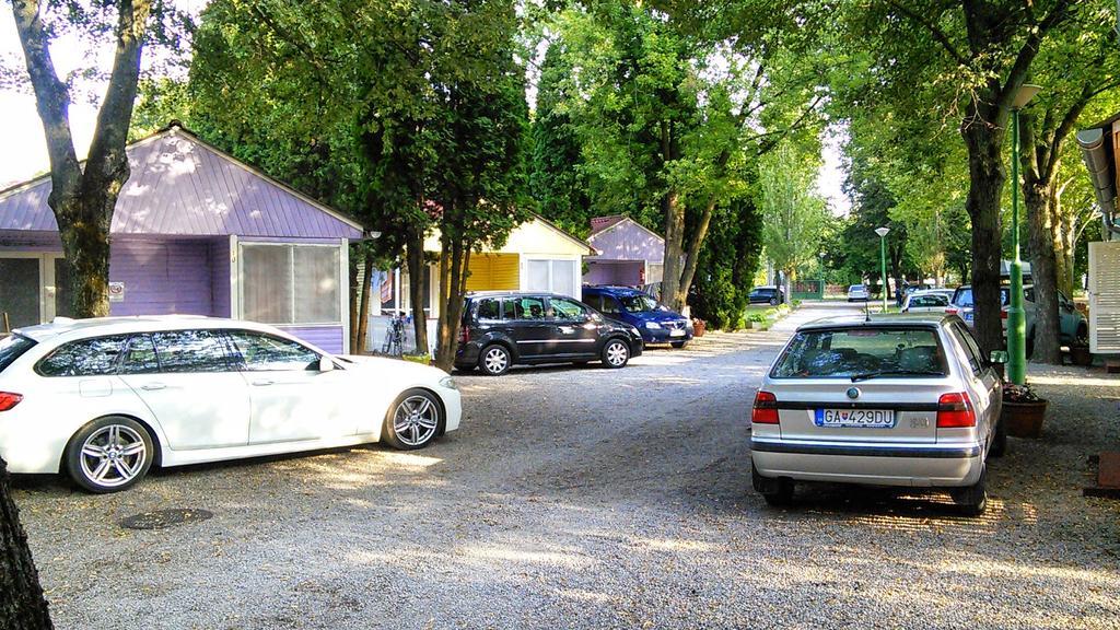 גיינסדיאס Tulipan Bungalow Camping Resort מראה חיצוני תמונה