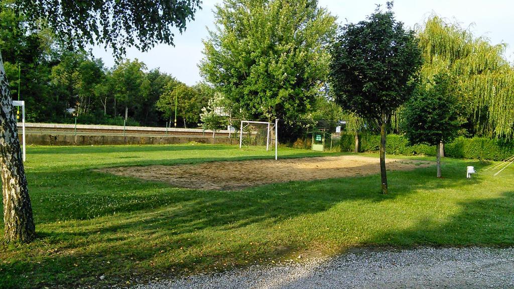 גיינסדיאס Tulipan Bungalow Camping Resort מראה חיצוני תמונה